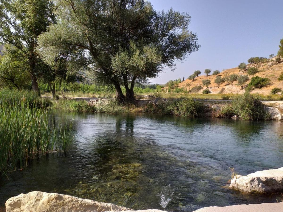 Cuevas del Campo Alojamiento Rural, Cueva De La Abuela מראה חיצוני תמונה